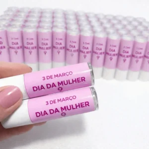 Protetor Labial Personalizado Manteiga de Cacau com adesivo personalizado para brinde de salão de beleza.